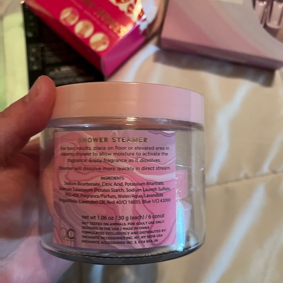 Beauty Concepts Pink Shower Steamers - Picture 2 of 2